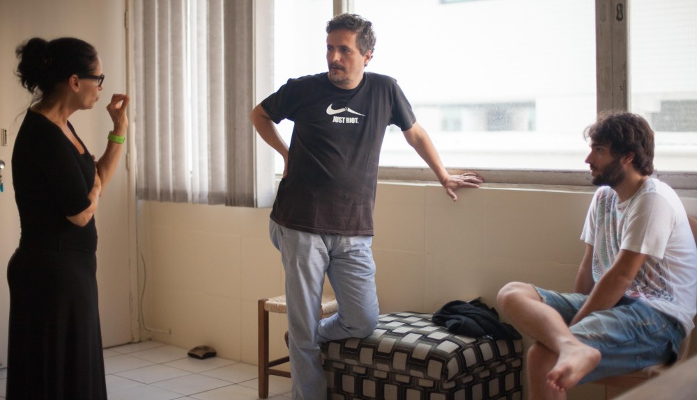 Sonia-Braga-o-diretor-Kleber-Mendonça-Filho-e-Humberto-Carrão-em-AquariusCrédito-Pedro-Sotero.-